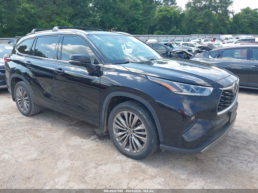 2020 Toyota Highlander VIN 5TDFZRAH5LS004006 IAAI salvage auction — LEFT SIDE, Salvage Title, sold $21,000 on 2026-07-16 (photo 1)