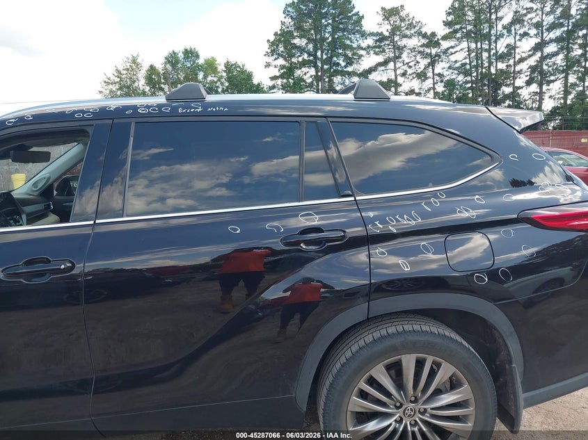 2020 Toyota Highlander VIN 5TDFZRAH5LS004006 IAAI salvage auction — LEFT SIDE, Salvage Title, sold $21,000 on 2026-07-16 (photo 6)