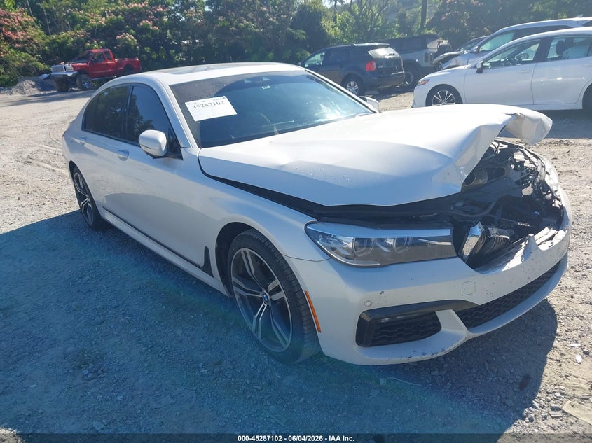 2019 BMW 7er VIN WBA7E2C52KB218447 — IAAI salvage auction photo