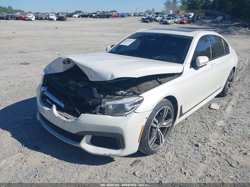 2019 BMW 7er VIN WBA7E2C52KB218447 IAAI salvage auction — FRONT END, Salvage Title, sold $2,650 on 2026-07-28 (photo 2)