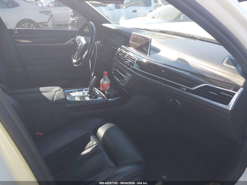 2019 BMW 7er VIN WBA7E2C52KB218447 IAAI salvage auction — FRONT END, Salvage Title, sold $2,650 on 2026-07-28 (photo 5)