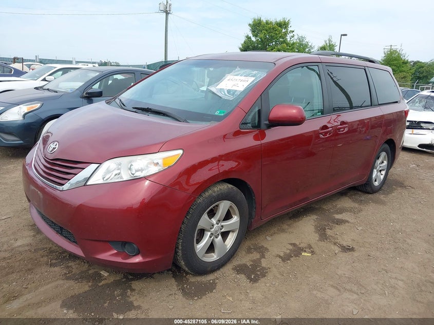 2015 Toyota Sienna VIN 5TDKK3DC7FS553419 IAAI salvage auction — REAR END, Salvage (Virginia), sold $5,450 on 2026-07-27 (photo 2)