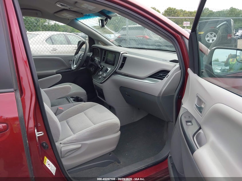 2015 Toyota Sienna VIN 5TDKK3DC7FS553419 IAAI salvage auction — REAR END, Salvage (Virginia), sold $5,450 on 2026-07-27 (photo 5)