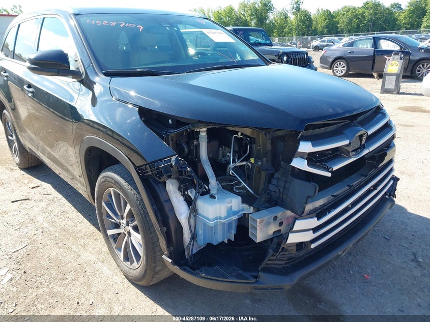 2017 Toyota Highlander VIN 5TDKZRFH3HS515910 IAAI salvage auction — RIGHT FRONT, Salvage Title, sold $8,200 on 2026-07-21 (photo 6)