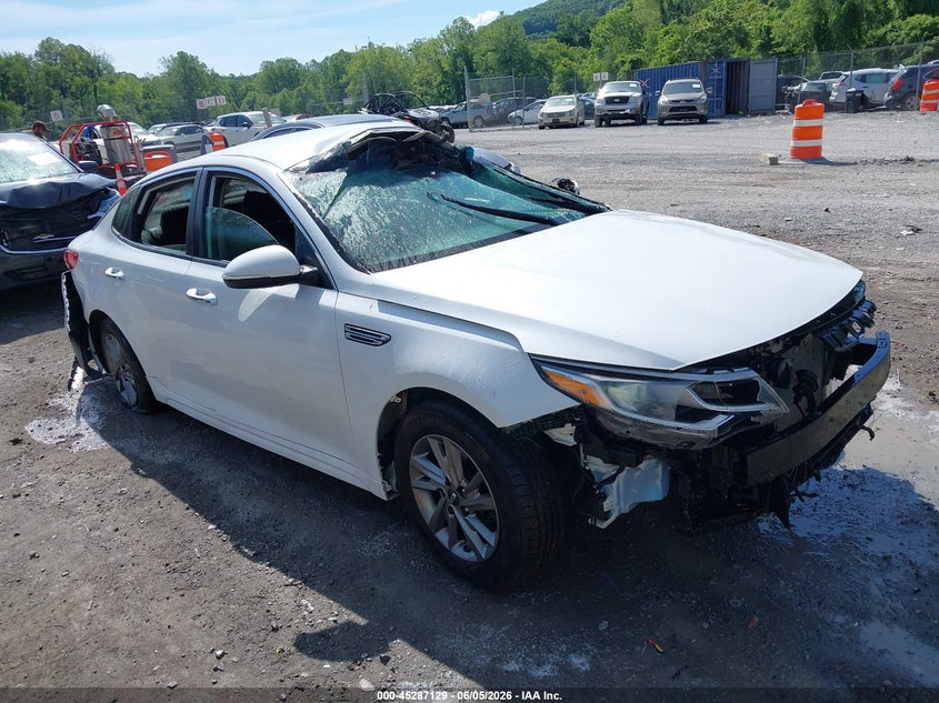 2019 Kia Optima VIN 5XXGT4L30KG352550 IAAI salvage auction — ROLLOVER, Salvage Title, sold $25 on 2026-07-21 (photo 1)