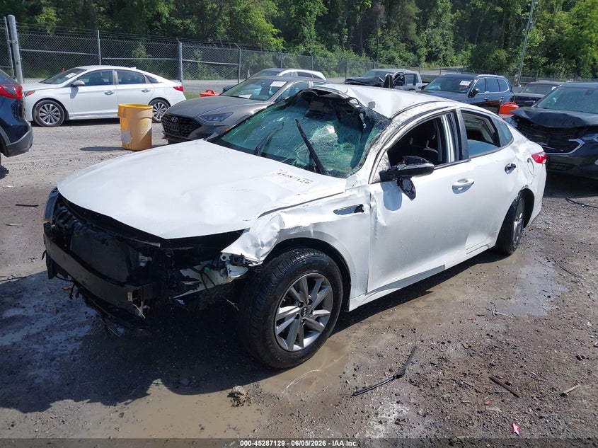 2019 Kia Optima VIN 5XXGT4L30KG352550 IAAI salvage auction — ROLLOVER, Salvage Title, sold $25 on 2026-07-21 (photo 2)