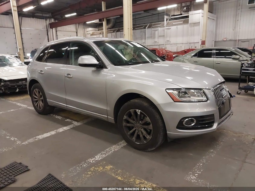2016 Audi Q5 VIN WA1C2AFP1GA052463 IAAI salvage auction — LEFT FRONT, Salvage (Oregon), sold $3,700 on 2026-10-10 (photo 1)