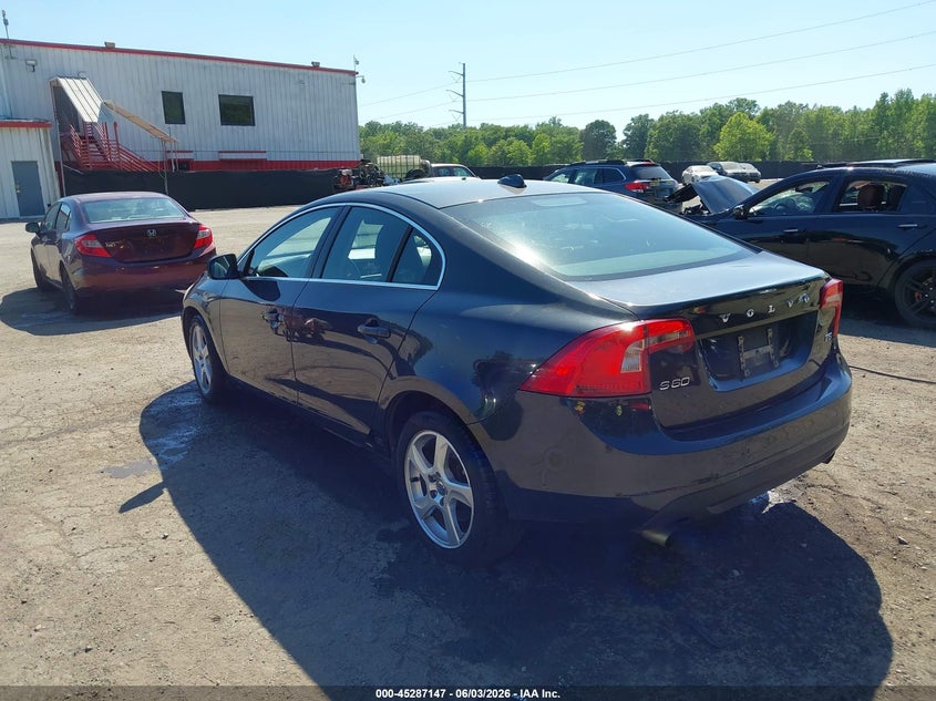 2012 Volvo S60 VIN YV1622FS5C2140394 IAAI salvage auction — SIDE, Salvage Title, sold $25 on 2026-07-22 (photo 3)