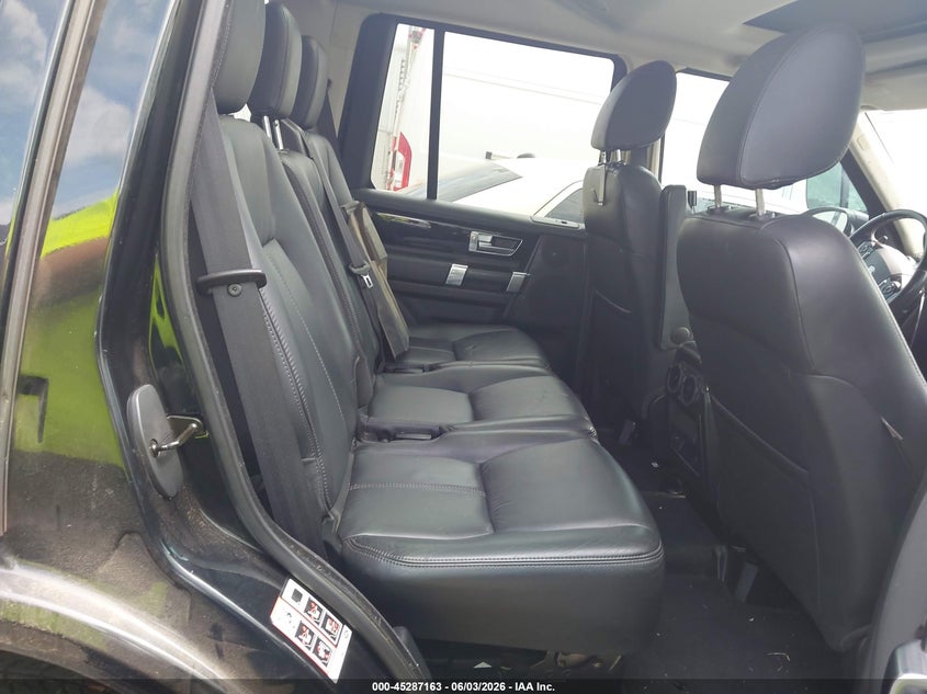 2016 Land rover Lr4 VIN SALAK2V64GA819856 IAAI salvage auction — NORMAL WEAR, Clear - Public Restricted (Oklahoma), sold $1,400 on 2026-07-29 (photo 8)