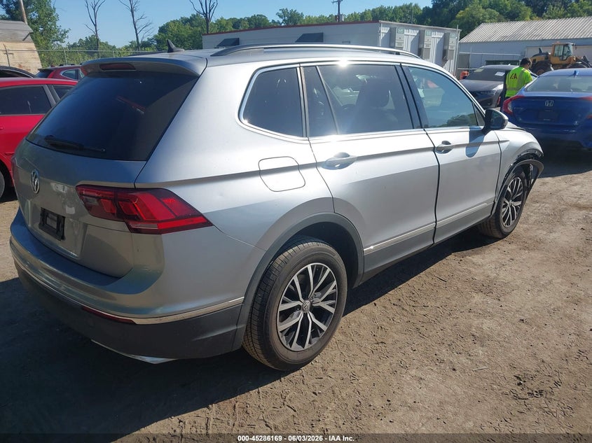 2020 Volkswagen Tiguan VIN 3VV3B7AX0LM145179 IAAI salvage auction — RIGHT FRONT, Salvage - Greater Than 75% (Maryland), sold $2,975 on 2026-08-26 (photo 4)