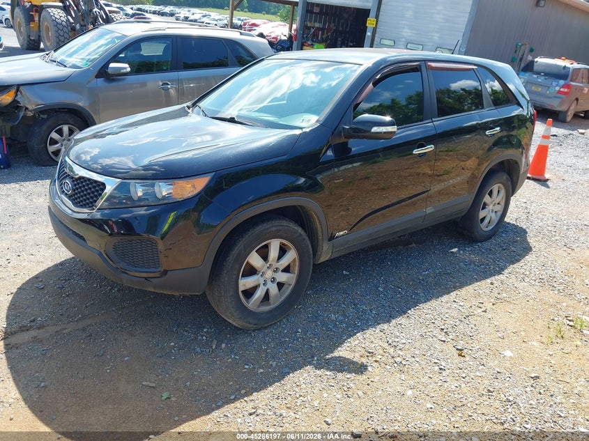 2011 Kia Sorento VIN 5XYKTCA12BG030509 IAAI salvage auction — NORMAL WEAR, Clear (Virginia), sold $400 on 2026-07-21 (photo 2)