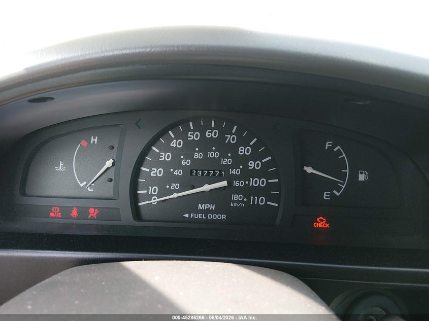 2004 Toyota Tacoma VIN 5TENL42N94Z322073 IAAI salvage auction — HAIL, Salvage (Kansas), sold $3,350 on 2026-07-10 (photo 7)