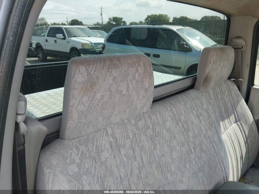 2004 Toyota Tacoma VIN 5TENL42N94Z322073 IAAI salvage auction — HAIL, Salvage (Kansas), sold $3,350 on 2026-07-10 (photo 8)