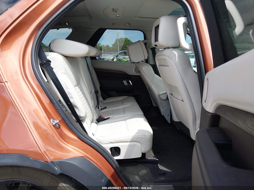 2018 Land rover Discovery VIN SALRT2RK9JA061074 IAAI salvage auction — LEFT REAR, Salvage Title, sold $7,550 on 2026-08-21 (photo 8)