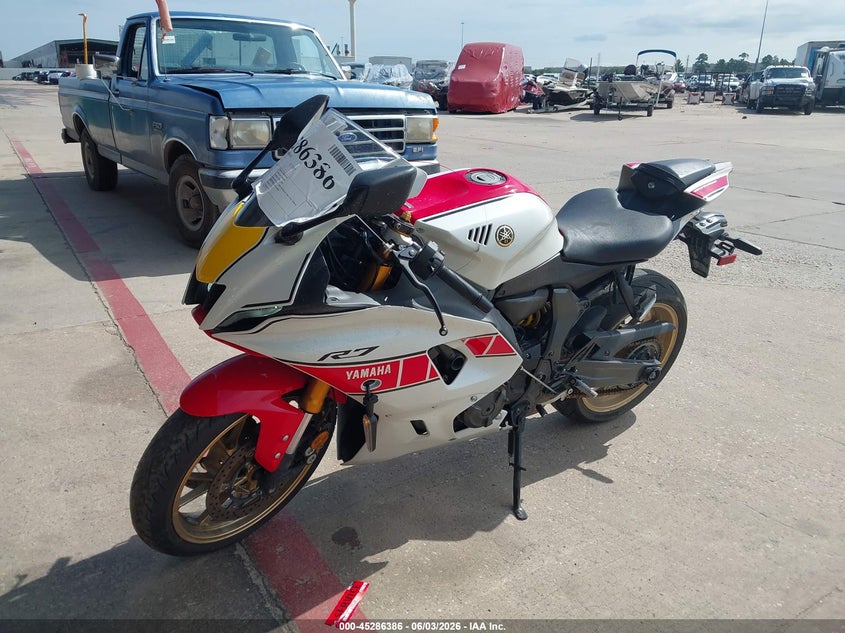 2022 Yamaha Yzf VIN JYARM38E2NA003024 IAAI salvage auction — FRONT END, Salvage Title, sold $2,300 on 2026-07-23 (photo 2)