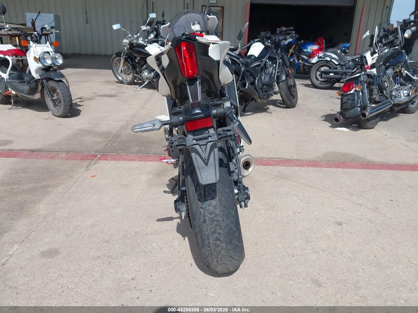 2022 Yamaha Yzf VIN JYARM38E2NA003024 IAAI salvage auction — FRONT END, Salvage Title, sold $2,300 on 2026-07-23 (photo 6)