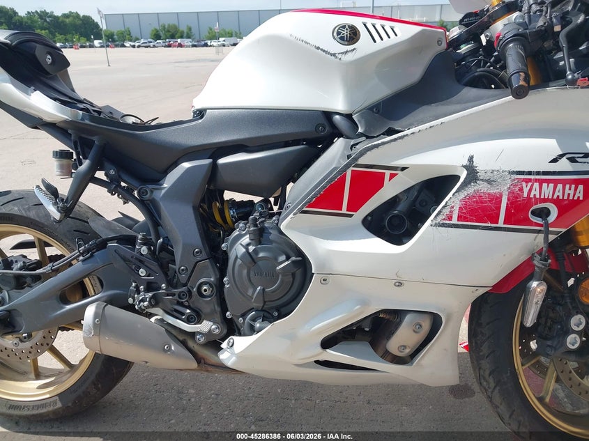 2022 Yamaha Yzf VIN JYARM38E2NA003024 IAAI salvage auction — FRONT END, Salvage Title, sold $2,300 on 2026-07-23 (photo 8)