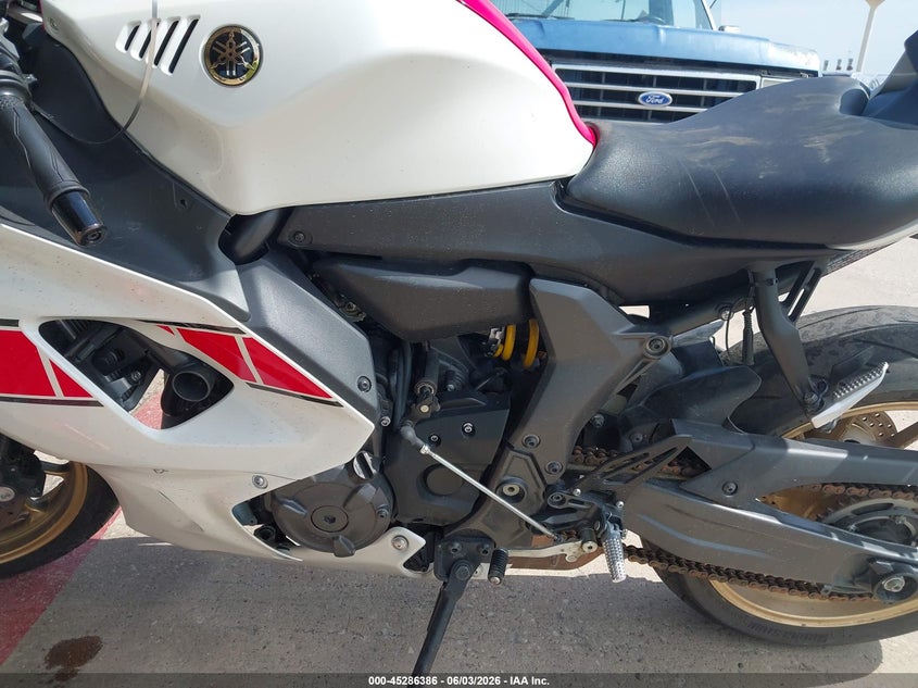 2022 Yamaha Yzf VIN JYARM38E2NA003024 IAAI salvage auction — FRONT END, Salvage Title, sold $2,300 on 2026-07-23 (photo 9)