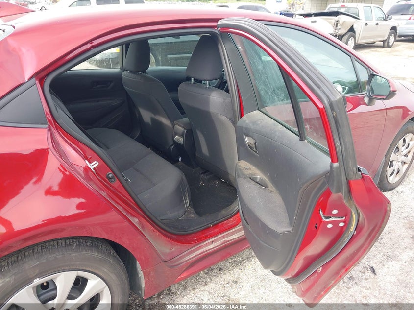 2025 Toyota Corolla VIN 5YFB4MDE8SP268510 IAAI salvage auction — FRONT & REAR, Certificate Of Destruction (Florida), sold $4,200 on 2026-07-30 (photo 8)