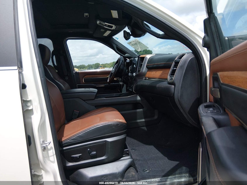 2021 Ram 2500 VIN 3C6UR5GL5MG533085 IAAI salvage auction — LEFT SIDE, Salvage Title, sold $20,500 on 2026-07-30 (photo 5)