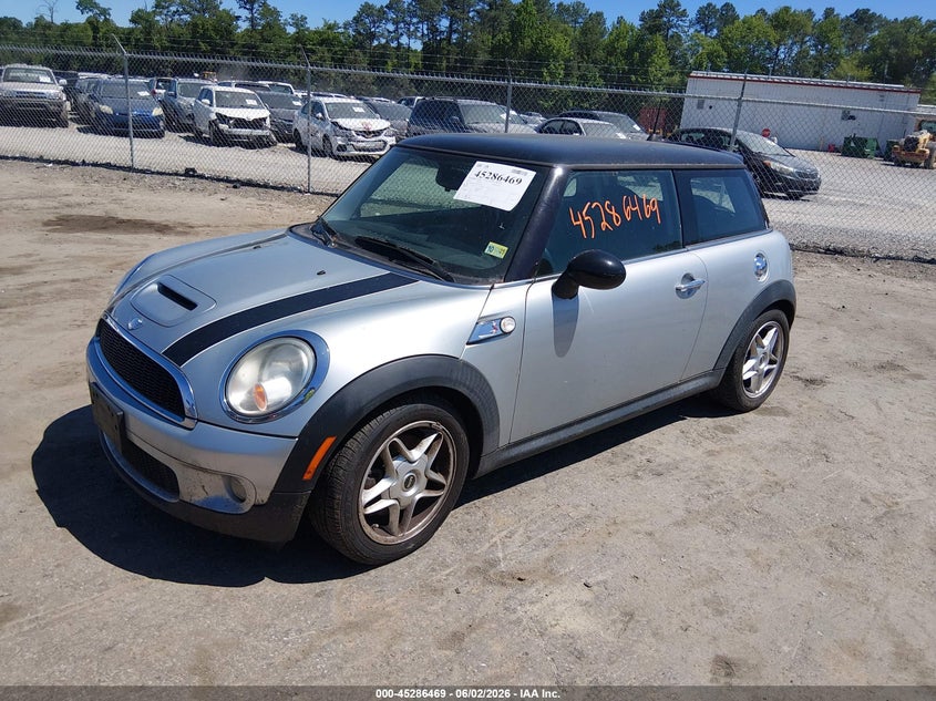 2009 Mini VIN WMWMF73539TT95879 IAAI salvage auction — NORMAL WEAR, Clear (Virginia), sold $375 on 2026-07-17 (photo 2)