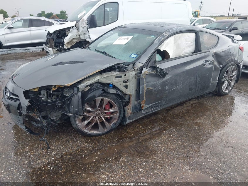 2015 Hyundai Genesis VIN KMHHU6KJXFU127626 IAAI salvage auction — ROLLOVER, Salvage (Texas), sold $25 on 2026-07-29 (photo 6)