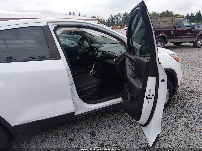 2017 Chevrolet Trax VIN KL7CJNSBXHB237582 IAAI salvage auction — LEFT REAR, Salvage Title, sold $1,525 on 2026-07-08 (photo 5)