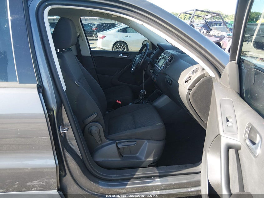 2015 Volkswagen Tiguan VIN WVGAV7AXXFW596648 IAAI salvage auction — LEFT REAR, Salvage Title, sold $1,150 on 2026-07-14 (photo 5)