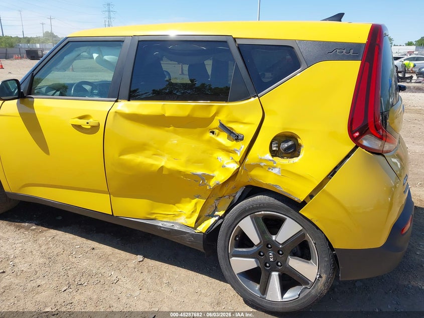 2020 Kia Soul VIN KNDJ33AUXL7105607 IAAI salvage auction — SIDE, Salvage Title, sold $2,800 on 2026-07-16 (photo 6)