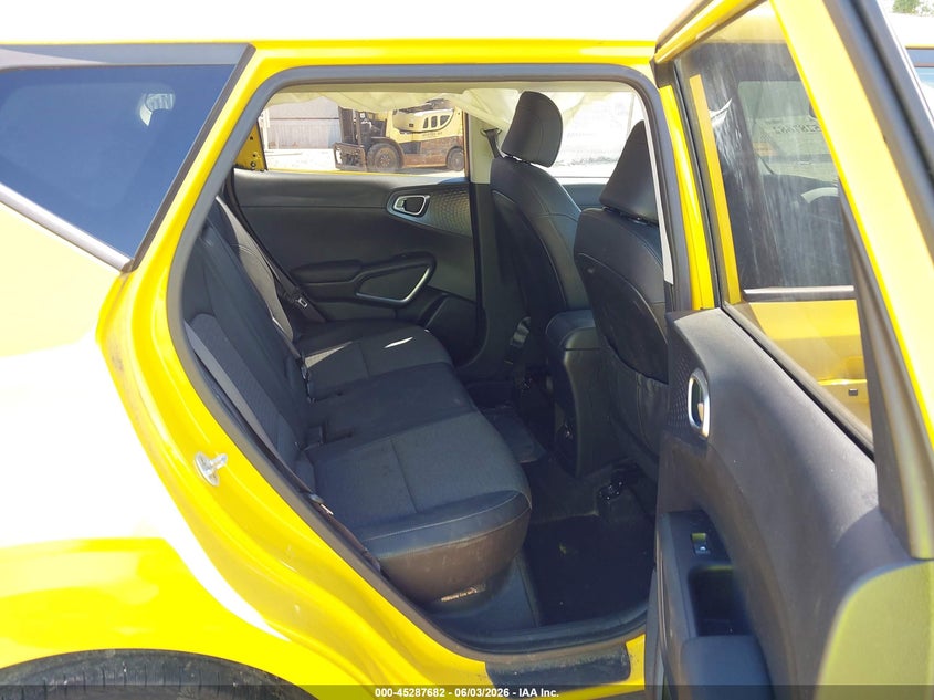 2020 Kia Soul VIN KNDJ33AUXL7105607 IAAI salvage auction — SIDE, Salvage Title, sold $2,800 on 2026-07-16 (photo 8)