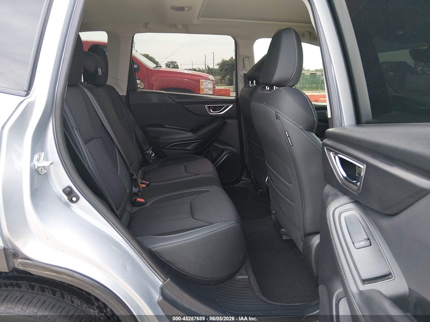 2024 Subaru Forester VIN JF2SKADC4RH501227 IAAI salvage auction — HAIL, Salvage Title, sold $14,800 on 2026-07-17 (photo 8)