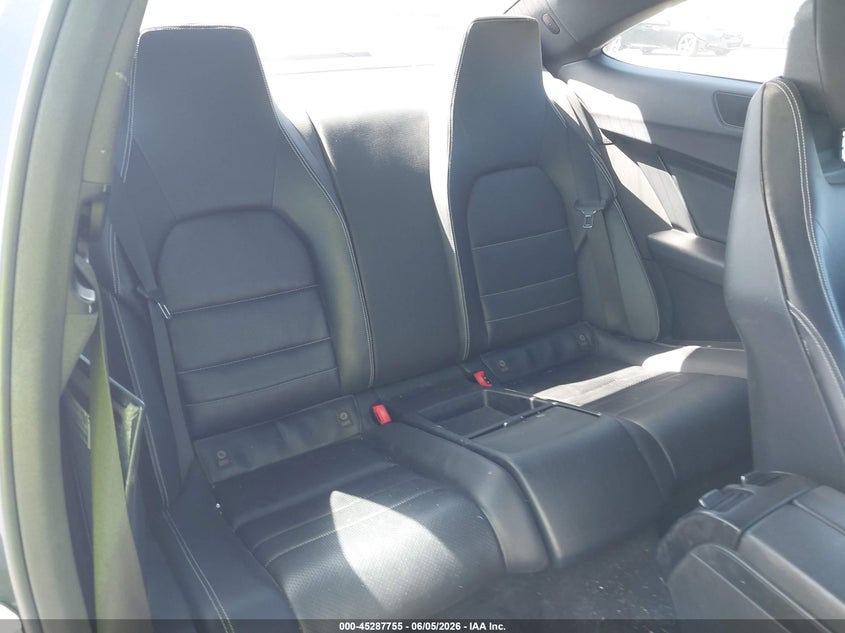 2013 Mercedes-benz C-klasse VIN WDDGJ4HB1DF950577 IAAI salvage auction — REAR END, Salvage Title, sold $550 on 2026-07-13 (photo 8)