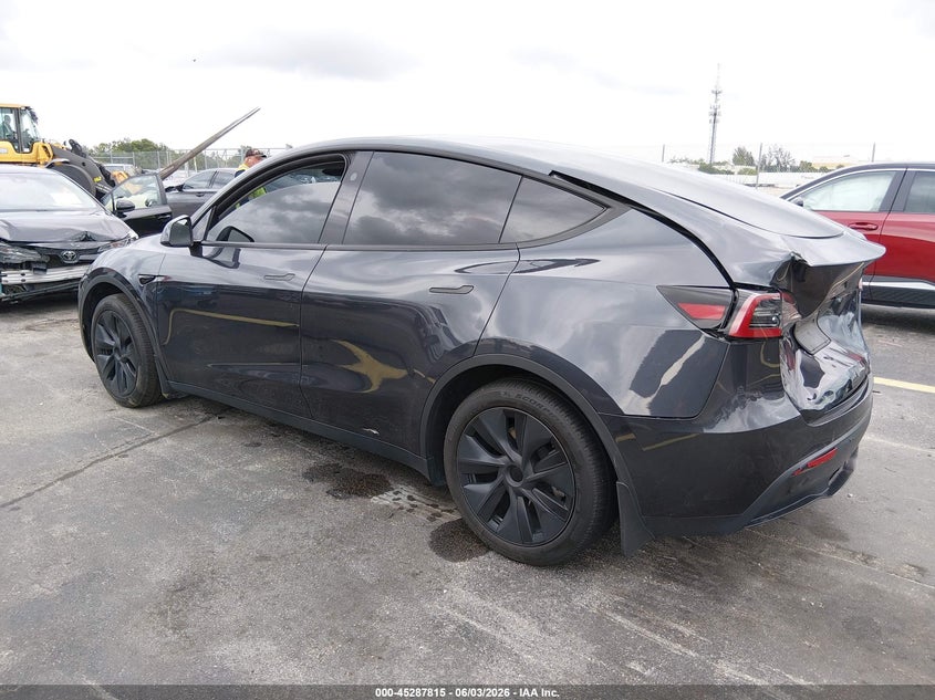 2024 Tesla Model y VIN 7SAYGDED5RF159714 IAAI salvage auction — REAR END, Salvage Title, sold $13,200 on 2026-07-09 (photo 3)