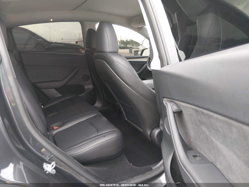 2024 Tesla Model y VIN 7SAYGDED5RF159714 IAAI salvage auction — REAR END, Salvage Title, sold $13,200 on 2026-07-09 (photo 8)