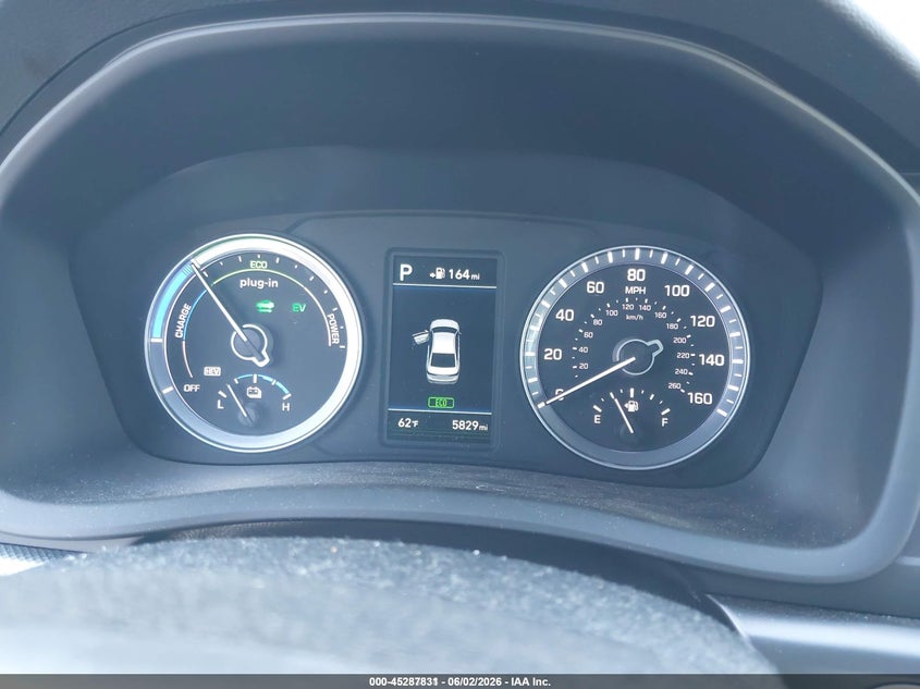 2019 Hyundai Sonata hybrid VIN KMHE14L29KA091396 IAAI salvage auction — NORMAL WEAR, Sf97 (Maryland), sold $50 on 2026-07-21 (photo 7)
