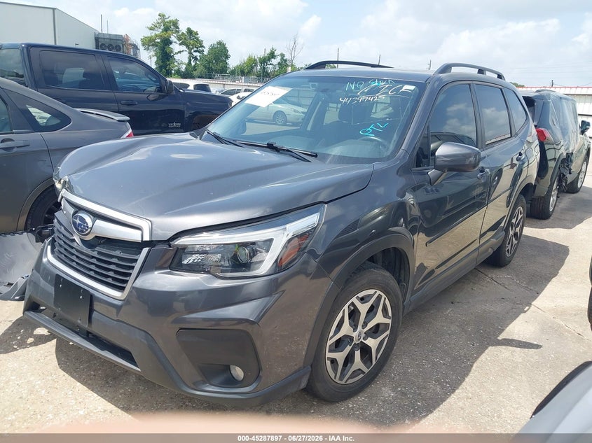 2021 Subaru Forester VIN JF2SKAFC2MH465950 IAAI salvage auction — FRONT & REAR, Original (Texas), sold $2,300 on 2026-07-16 (photo 2)