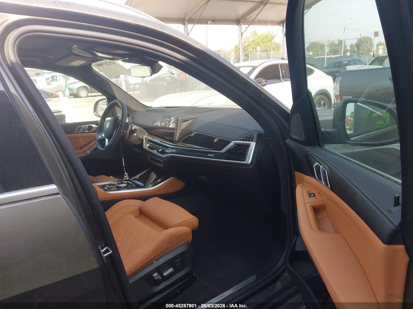 2025 BMW X5 VIN 5UX43EU0XS9Y59237 IAAI salvage auction — LEFT FRONT, Salvage Title, sold $40,750 on 2026-07-22 (photo 5)