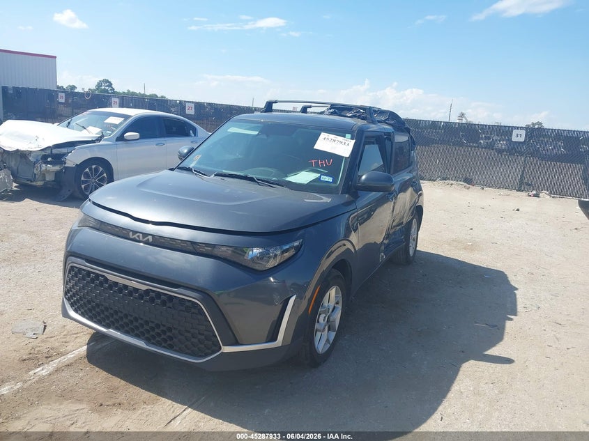 2024 Kia Soul VIN KNDJ23AU3R7909467 IAAI salvage auction — LEFT SIDE, Salvage (Texas), sold $4,000 on 2026-07-28 (photo 2)