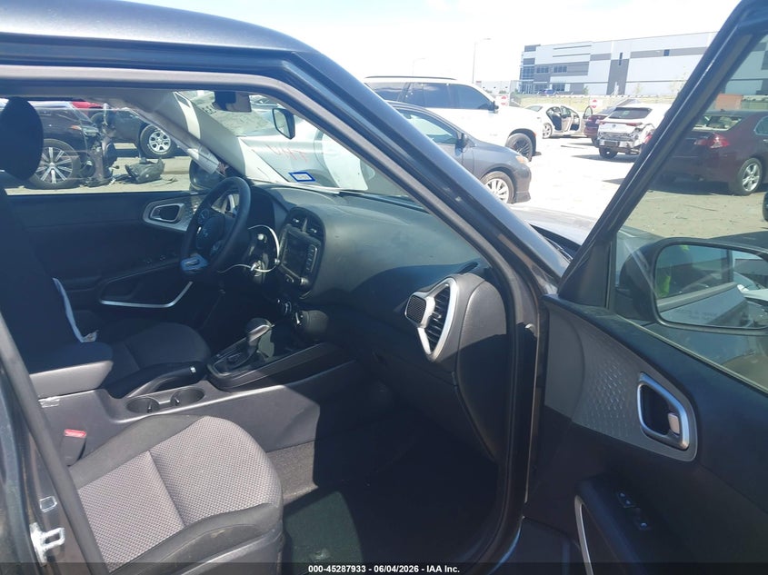 2024 Kia Soul VIN KNDJ23AU3R7909467 IAAI salvage auction — LEFT SIDE, Salvage (Texas), sold $4,000 on 2026-07-28 (photo 5)