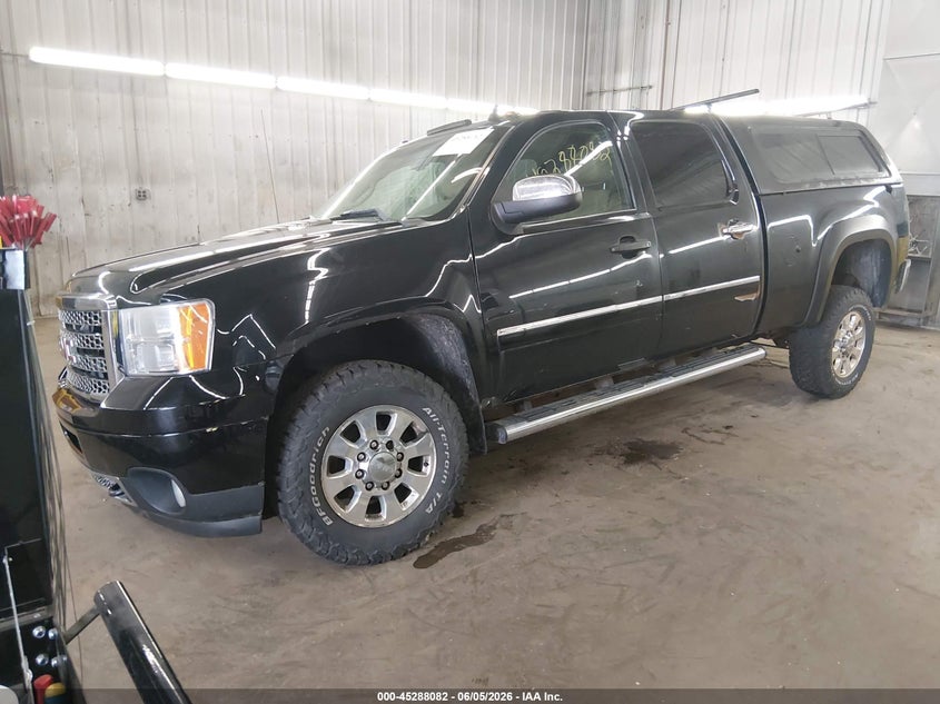 2011 Gmc SIERRA VIN 1GT125CG3BF202139 IAAI salvage auction — RIGHT FRONT, Salvage (Minnesota), sold $2,500 on 2026-08-23 (photo 2)