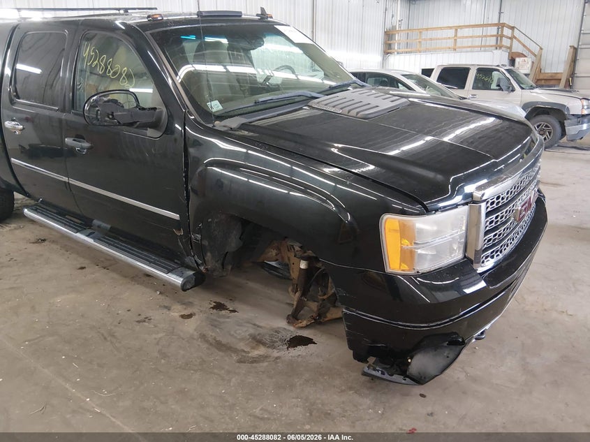 2011 Gmc SIERRA VIN 1GT125CG3BF202139 IAAI salvage auction — RIGHT FRONT, Salvage (Minnesota), sold $2,500 on 2026-08-23 (photo 6)