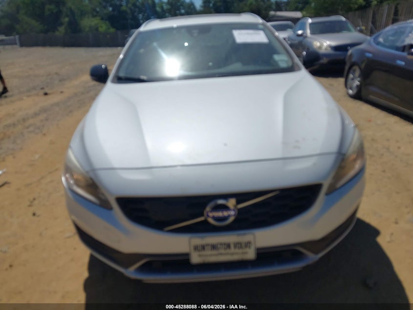 2016 Volvo V60 cross country VIN YV4612HK5G1010470 IAAI salvage auction — UNKNOWN, Salvage Title, sold $2,750 on 2026-07-30 (photo 6)