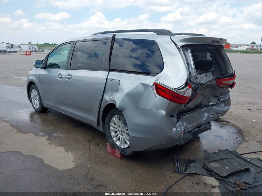 2017 Toyota Sienna VIN 5TDYZ3DCXHS854792 IAAI salvage auction — REAR END, Salvage Title, sold $3,250 on 2026-07-16 (photo 3)