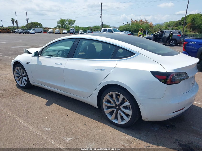 2018 Tesla Model 3 VIN 5YJ3E1EA6JF126470 IAAI salvage auction — NORMAL WEAR, Clear (Hawaii), sold $2,400 on 2026-07-21 (photo 3)