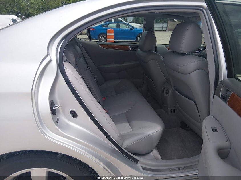 2006 Lexus Es 330 VIN JTHBA30G565151818 IAAI salvage auction — NORMAL WEAR, Clear (Missouri), sold $525 on 2026-07-06 (photo 8)