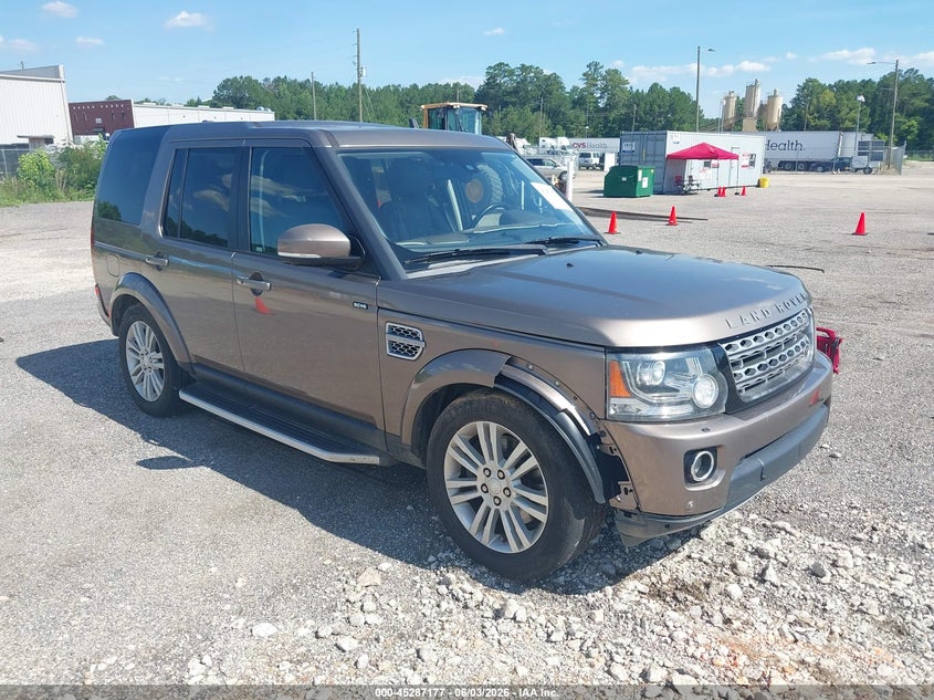 2016 Land rover Lr4 VIN SALAK2V6XGA796860 IAAI salvage auction — NORMAL WEAR, Salvage Title, sold $800 on 2026-07-22 (photo 1)