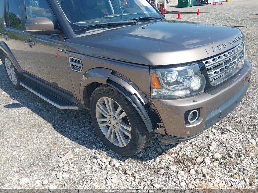 2016 Land rover Lr4 VIN SALAK2V6XGA796860 IAAI salvage auction — NORMAL WEAR, Salvage Title, sold $800 on 2026-07-22 (photo 6)