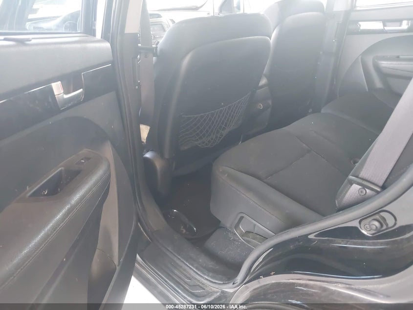2014 Kia Sorento VIN 5XYKT3A60EG432058 IAAI salvage auction — NORMAL WEAR, Clear-Dealer Only (West Virginia), sold $900 on 2026-07-06 (photo 8)