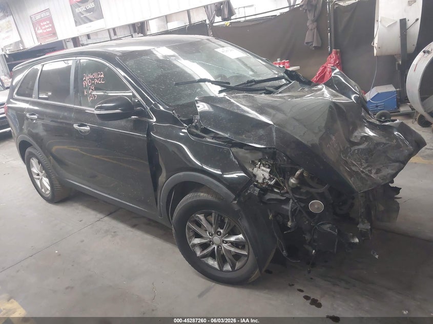 2017 Kia Sorento VIN 5XYPG4A32HG221213 IAAI salvage auction — FRONT END, Salvage Title, sold $300 on 2026-07-21 (photo 1)