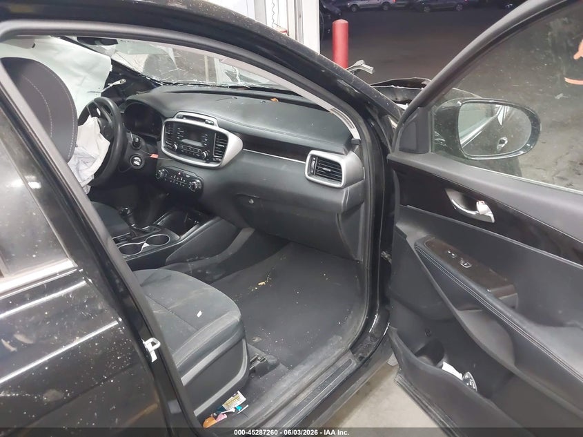 2017 Kia Sorento VIN 5XYPG4A32HG221213 IAAI salvage auction — FRONT END, Salvage Title, sold $300 on 2026-07-21 (photo 5)
